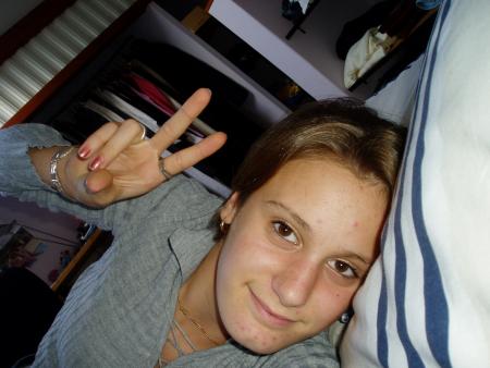 Elle adore se prendre en photo!!!